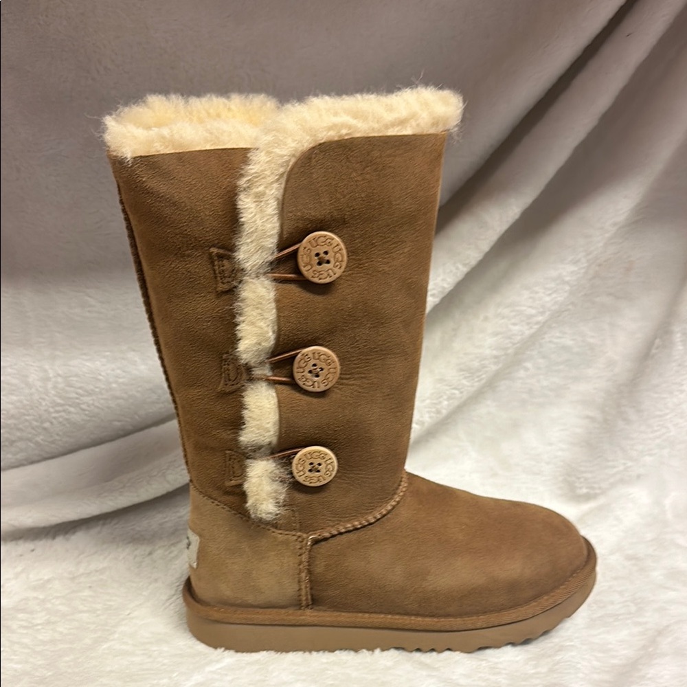 LIMITED QUANTITY!!Kids Ugg Bailey Button Triplett Winter Boots